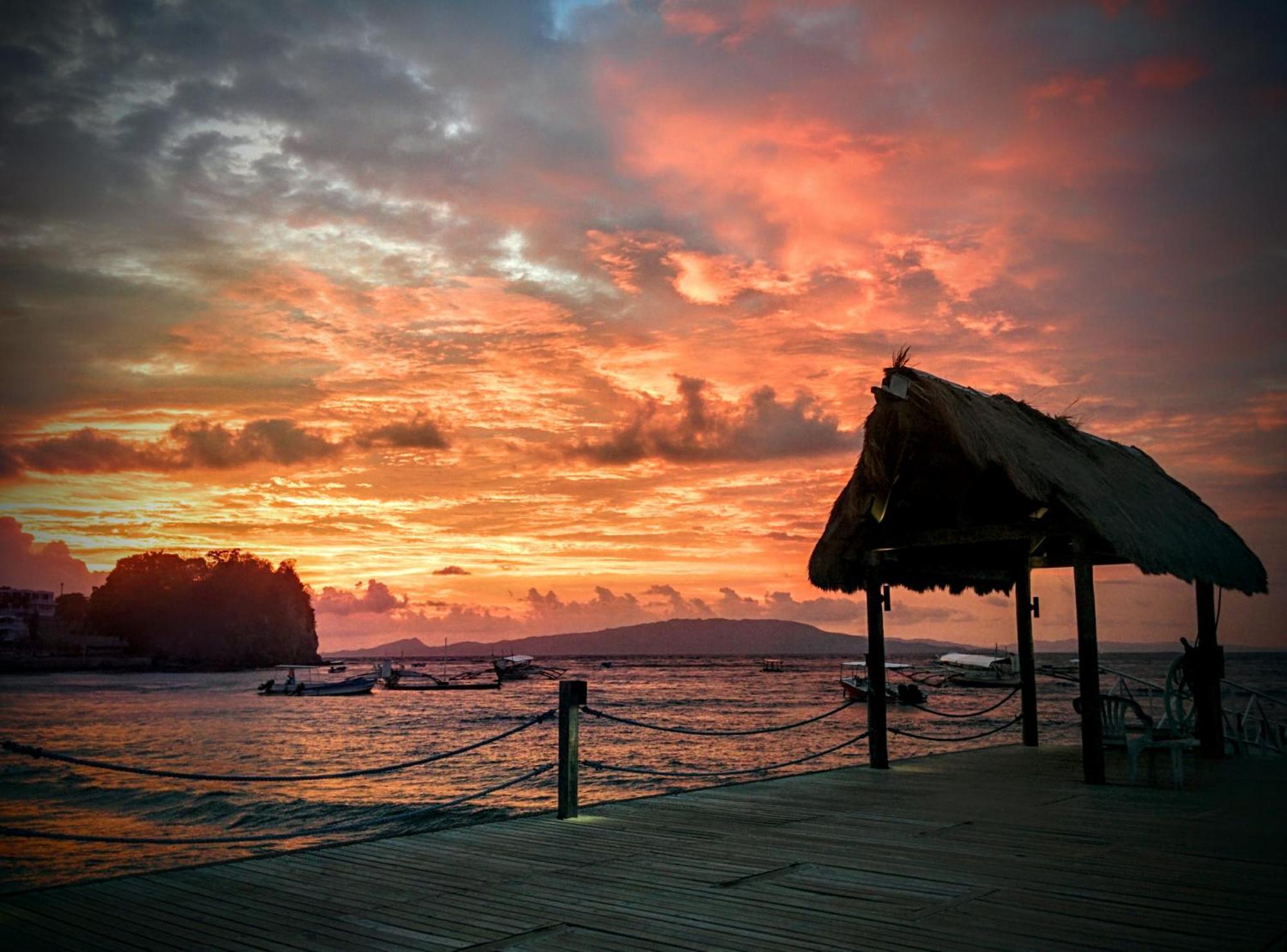 El Galleon Beach Resort Puerto Galera Eksteriør bilde